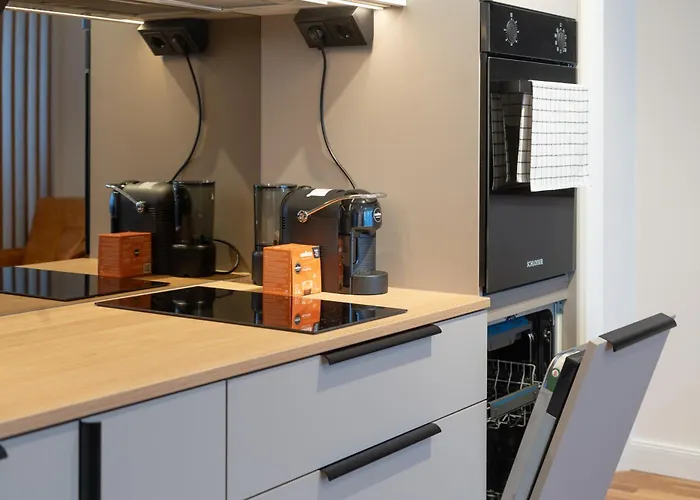 Central, Stylish, View, 10 Min To Old Town טאלין